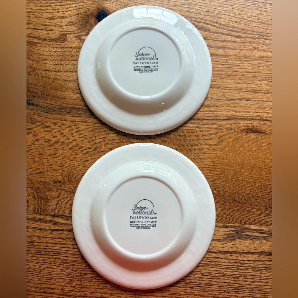 International Tableworks China- Devonshire- Set of 2 plates- made in England - Picture 6 of 9